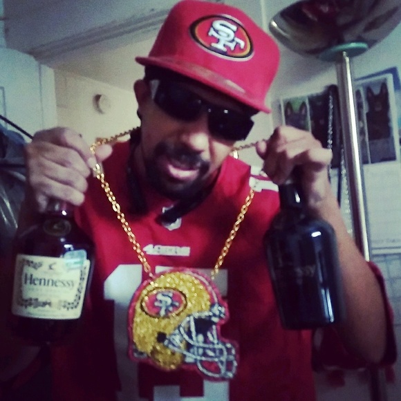 Meet your Posher, Russell - Picture 1 of 1